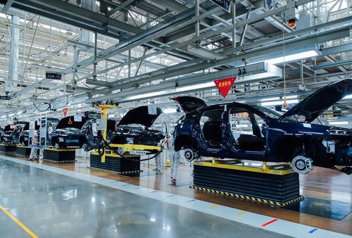 2021车圈热词盘点 华为、混动、OTA，个个火遍汽车圈